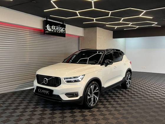 VOLVO XC40 1.5 T5 RECHARGE R-DESIGN GEARTRONIC